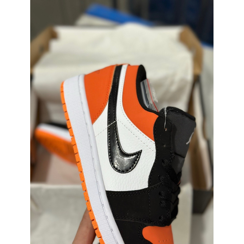 Nike Jordan 1 Low Shattered Backboard Sneaker