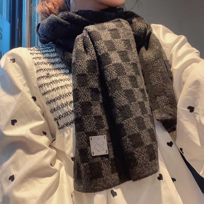 l**is V*t*n néo petit damier scarf nathracite