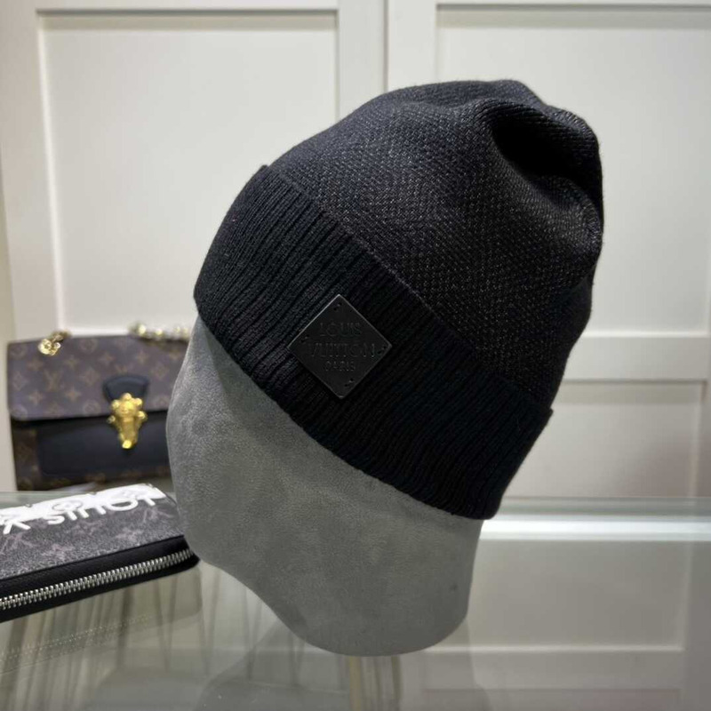 l**is V*t*n petit damier hat grey