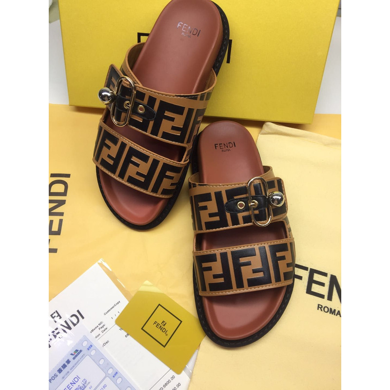 F**di feel ff print sandal brown