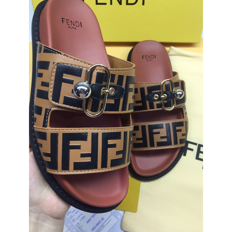 F**di feel ff print sandal brown