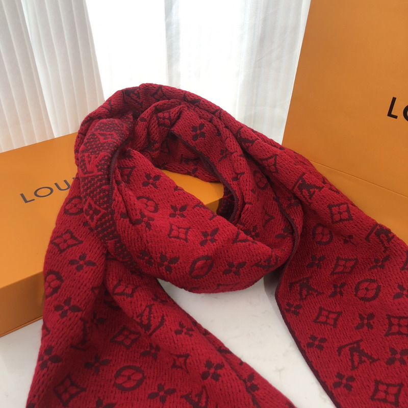 l**is V*t*n logomania scarf red