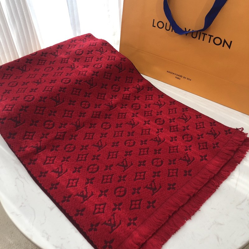 l**is V*t*n logomania scarf red