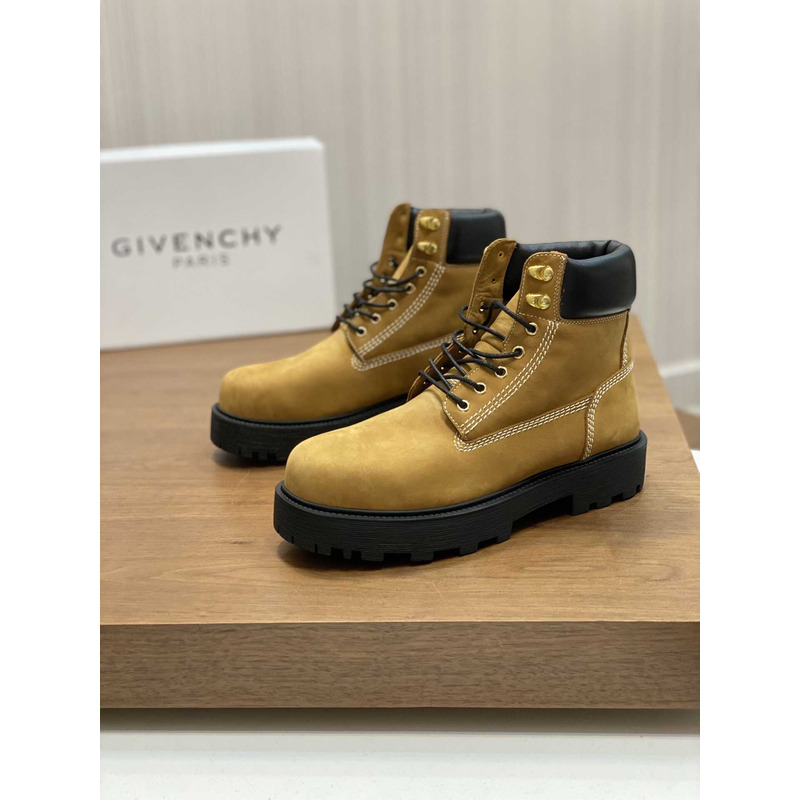 Givenchy Trekker Ankle Workboots In Suede Beige/Black