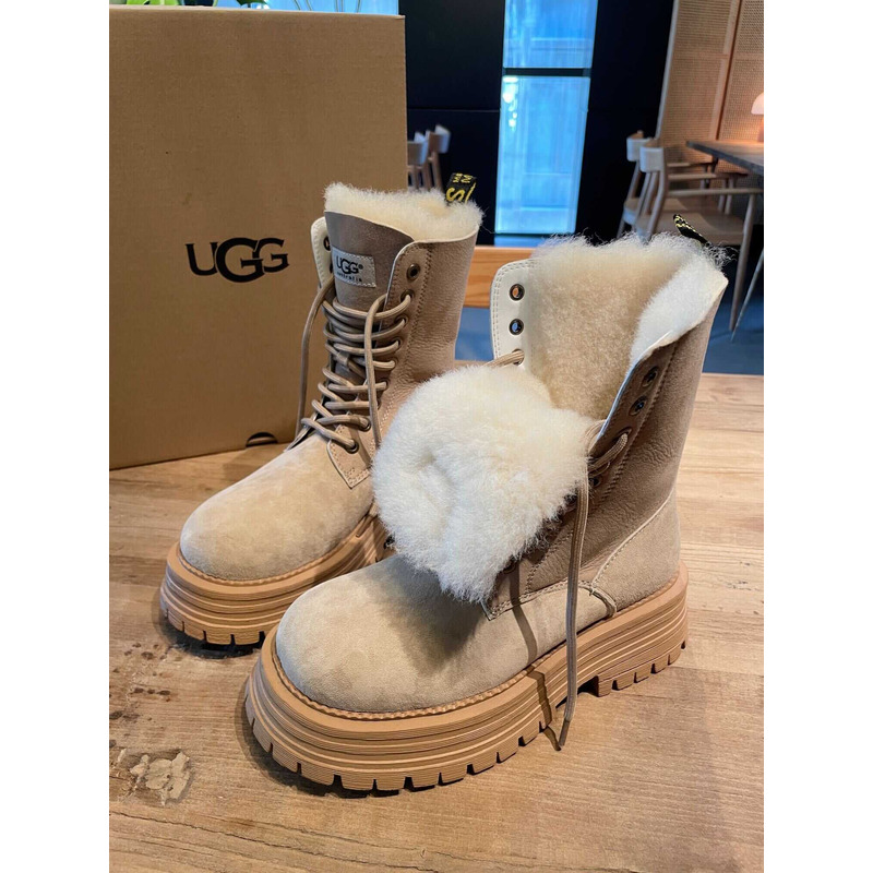 UGG Adirondak Meridian High Boots Beige