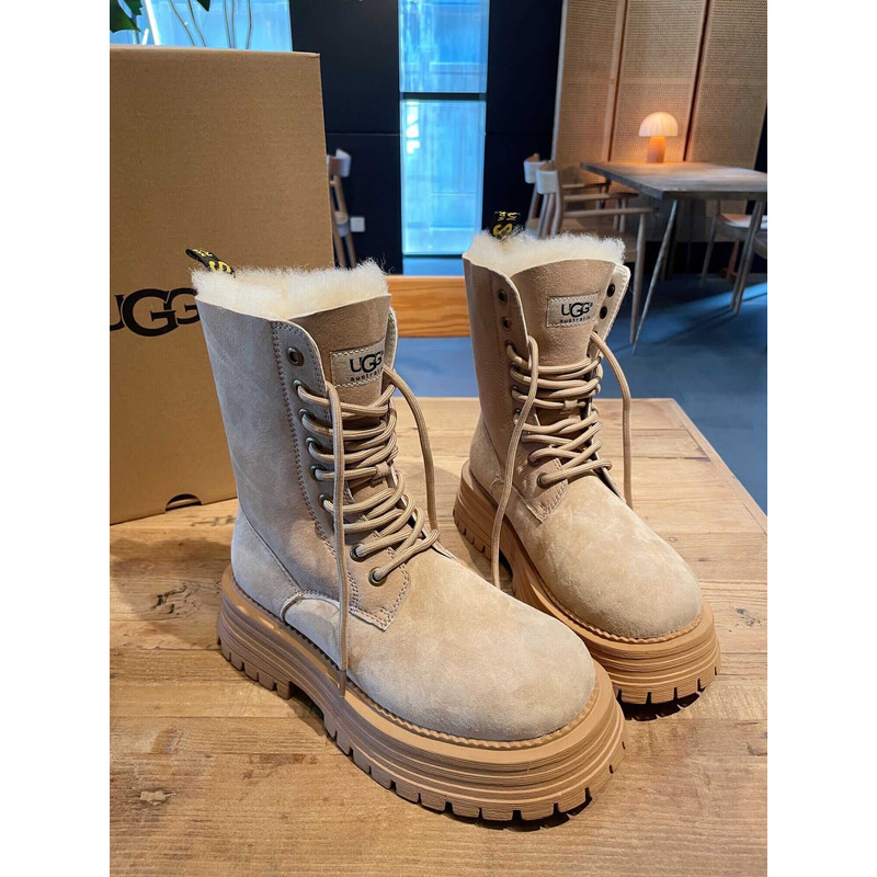 UGG Adirondak Meridian High Boots Beige