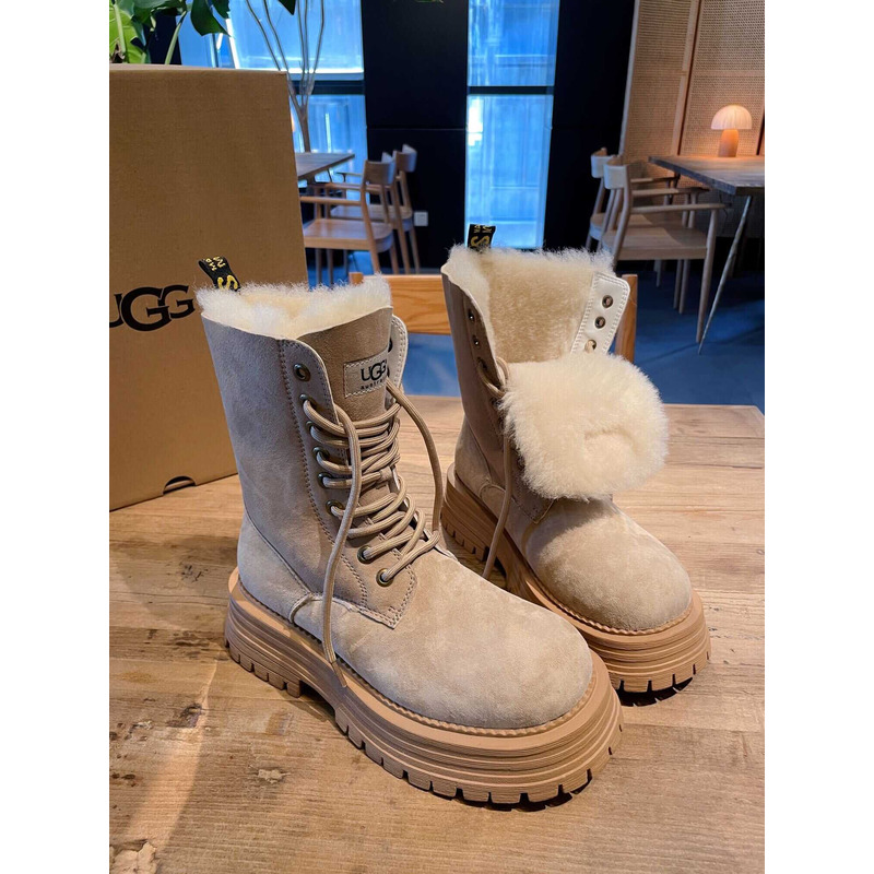 UGG Adirondak Meridian High Boots Beige