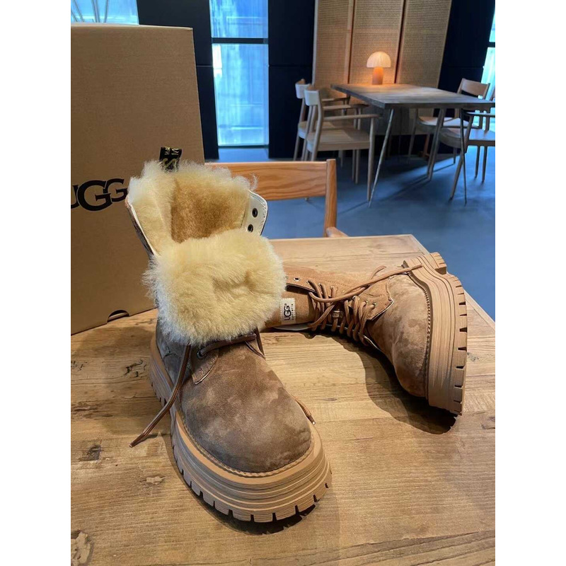 UGG Adirondak Meridian High Boots Brown