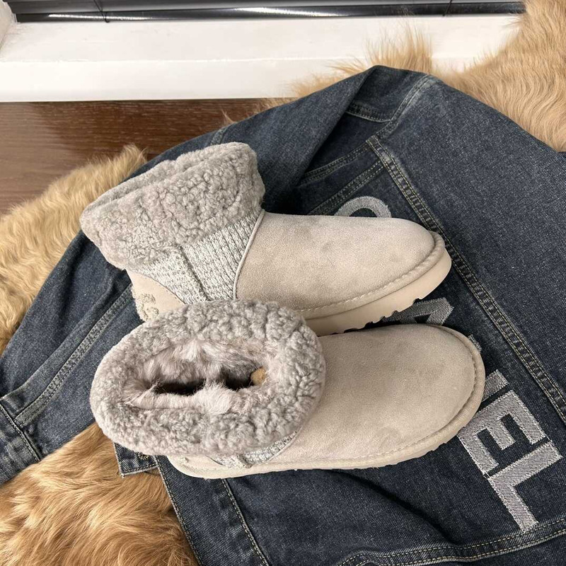 UGG Short Boots Grey