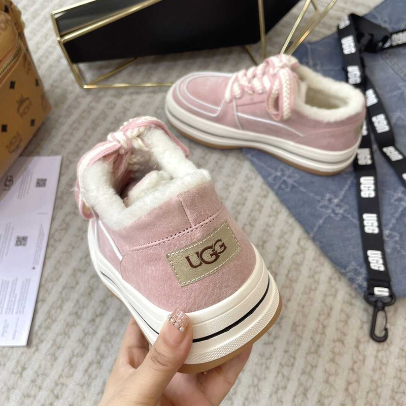 UGG Women\