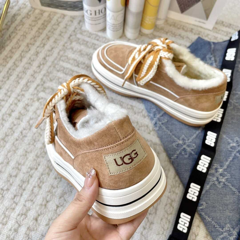 UGG Women\