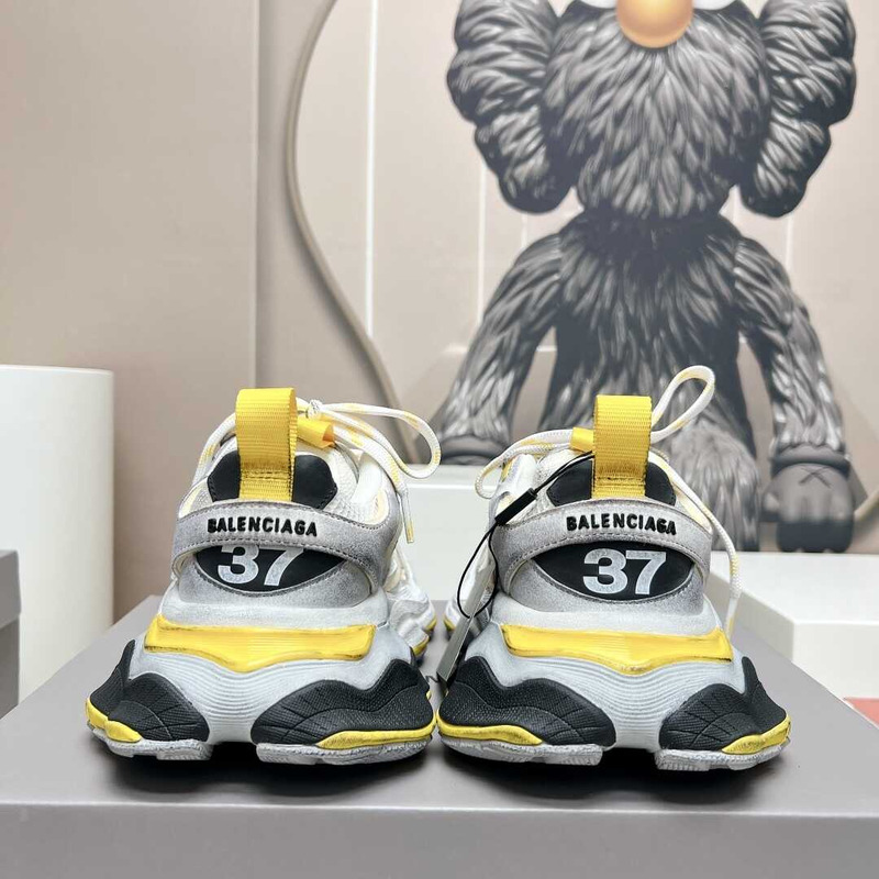 Ba*len*cia*ga cargo sneakers in white and yellow