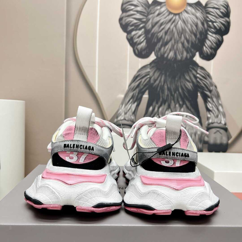 Ba*len*cia*ga cargo sneakers in white and pink