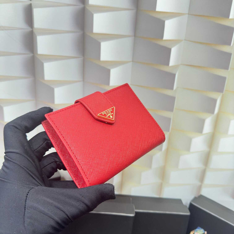 Pra*a small saffiano and smooth leather wallet red