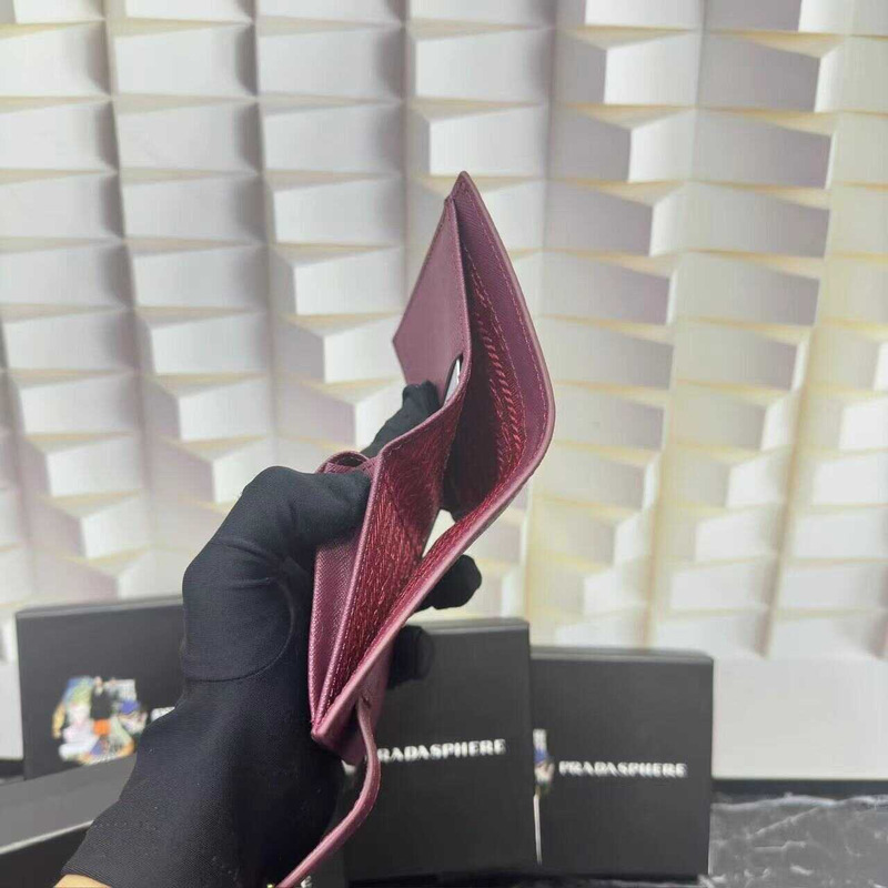 Pra*a small saffiano and smooth leather wallet fuchsia