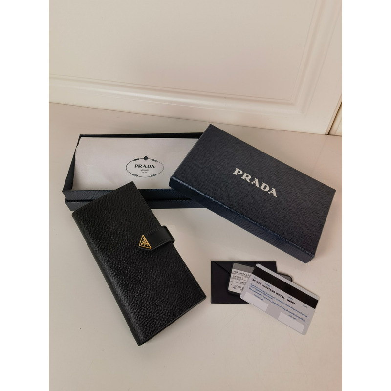 Pra*a large saffiano leather wallet black