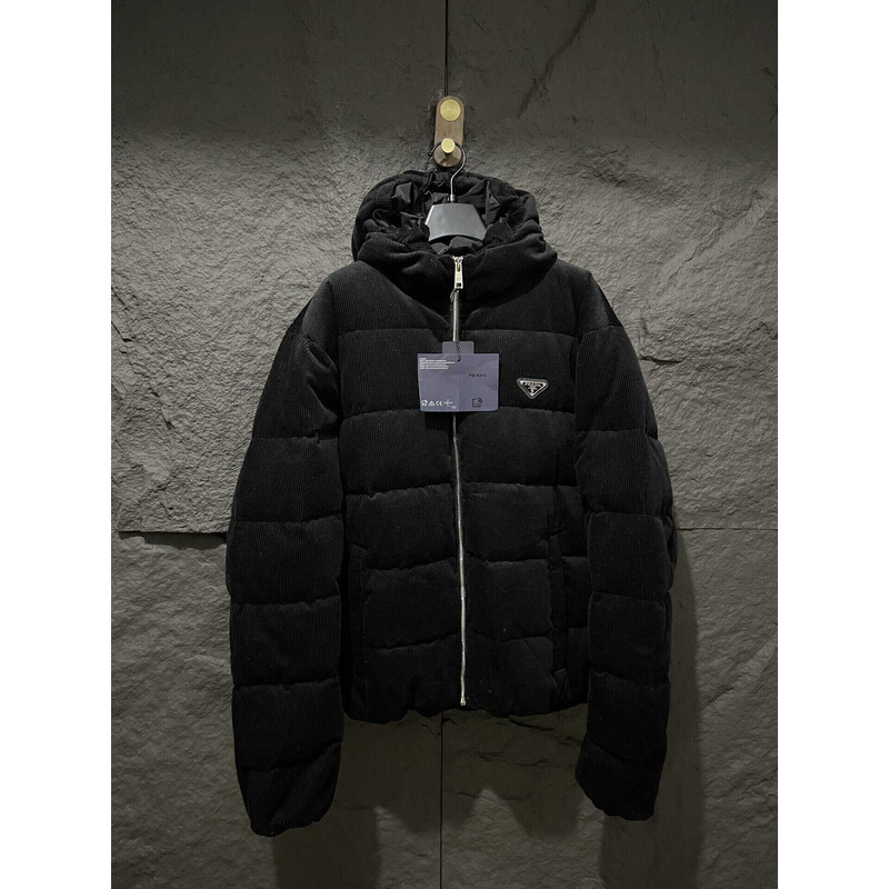 Pra*a cropped re-nylon down jacket black