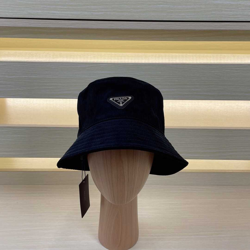 Pra*a re-nylon bucket hat black