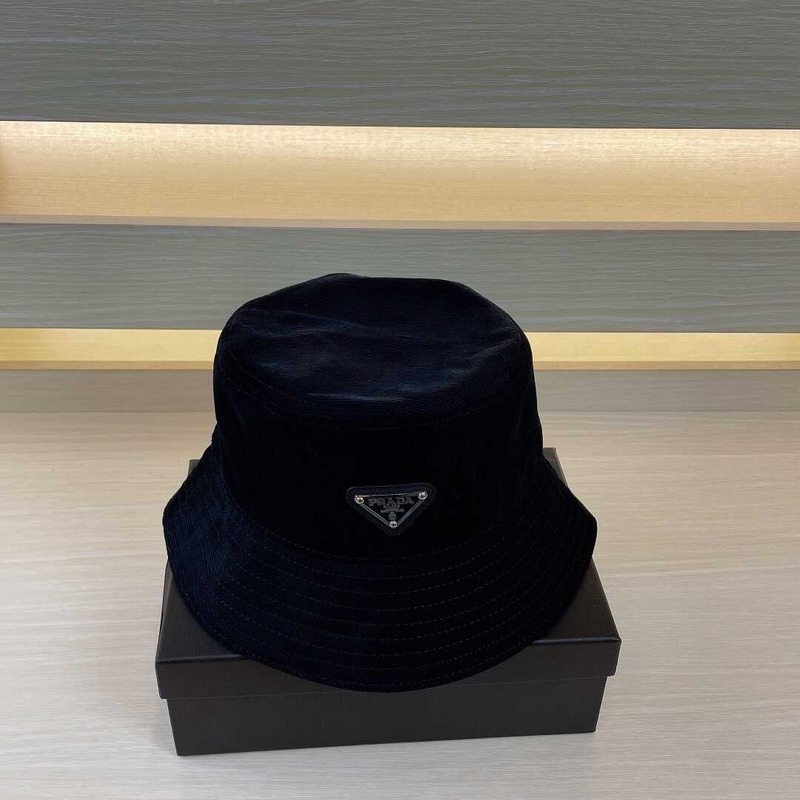 Pra*a re-nylon bucket hat black