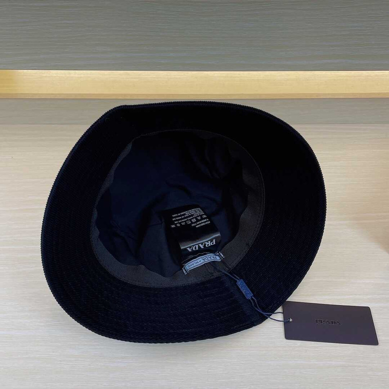 Pra*a re-nylon bucket hat black