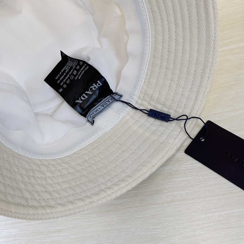 Pra*a re-nylon bucket hat white