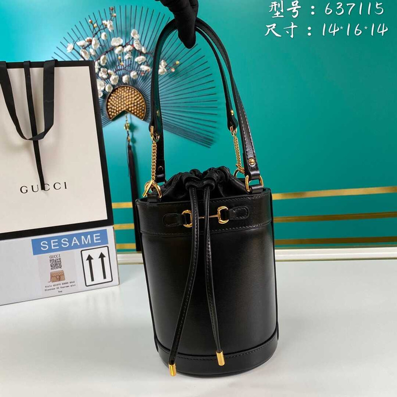 G*u*i horsebit 1955 bucket bag black