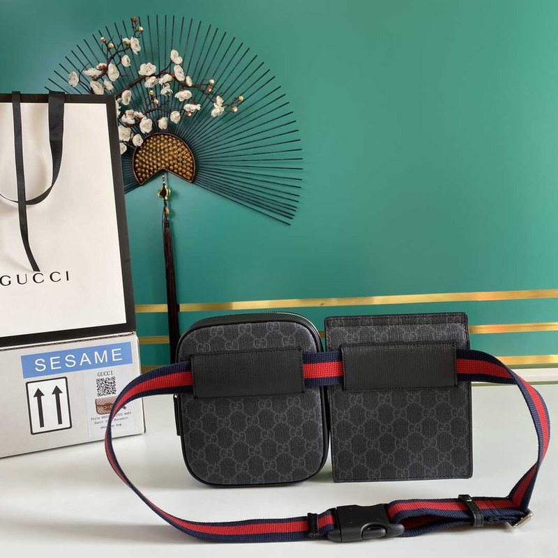 G*u*i belt bag with 2 pouches black