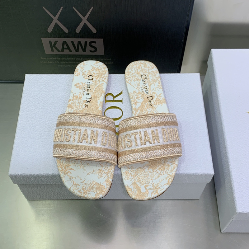 ch**an D*or dway sandals beige and white