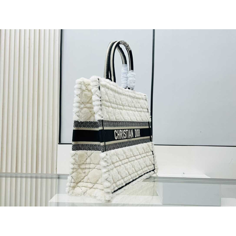 D*or small D*or book tote latte cannage shearling white