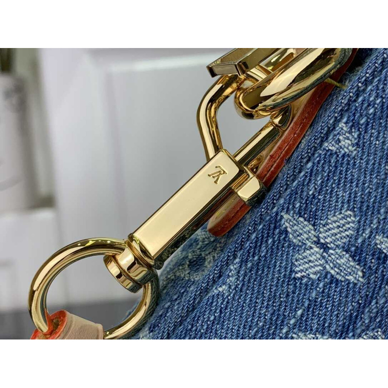 l**is V*t*n fairfax pochette denim blue