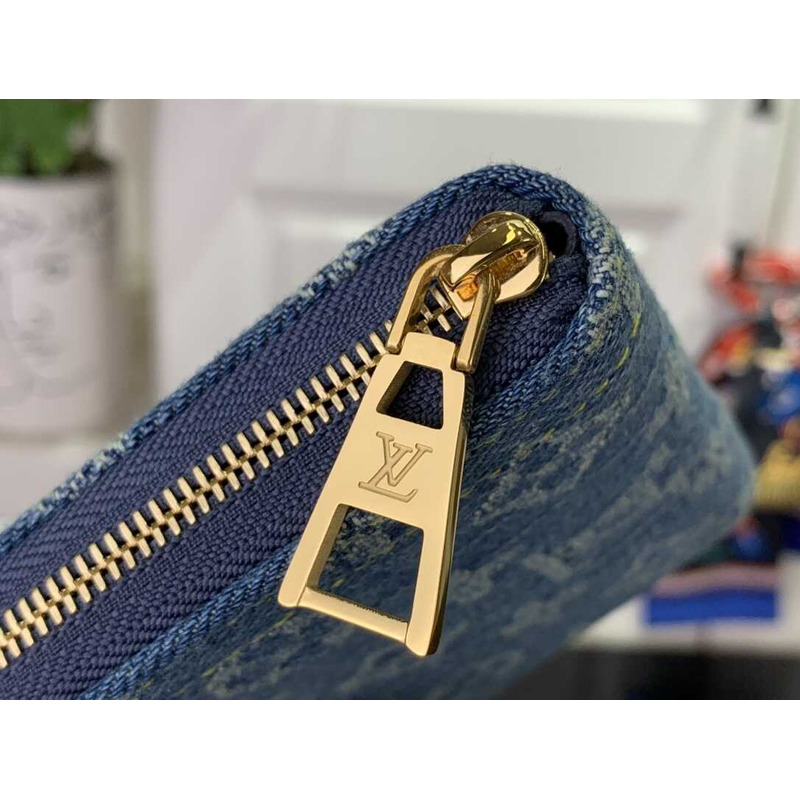 l**is V*t*n zippy coin purse denim blue