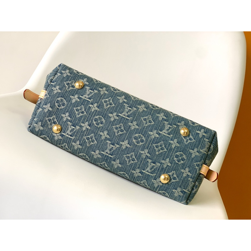 l**is V*t*n carryall pm monogram denim blue