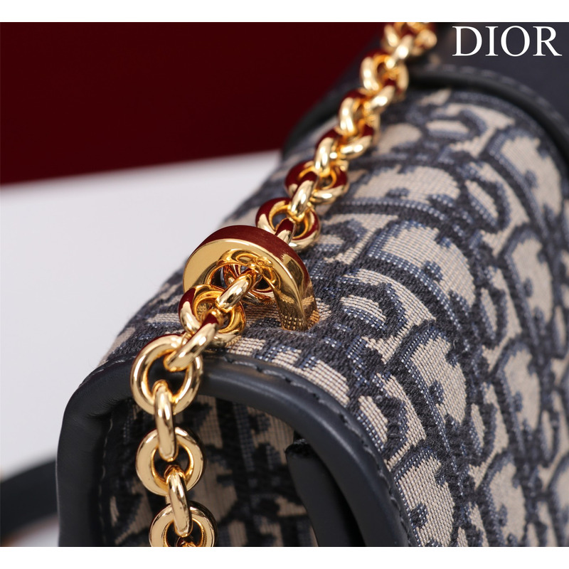 D*or 30 montaigne chain bag blue D*or oblique jacquard