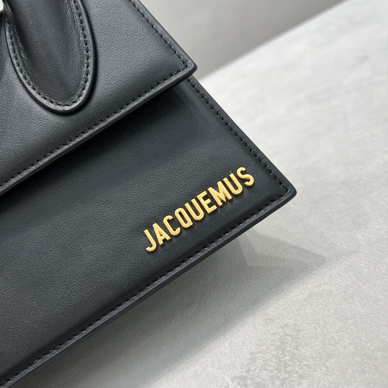 Jacquemus Le Chiquito Handbag