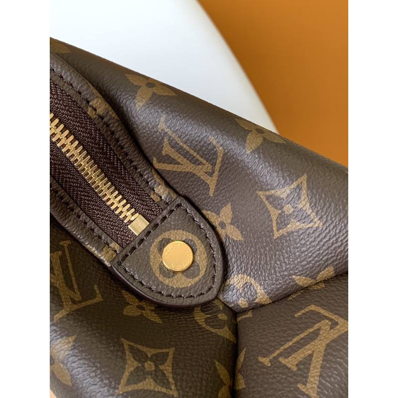 l**is V*t*n petit palais handbag monogram