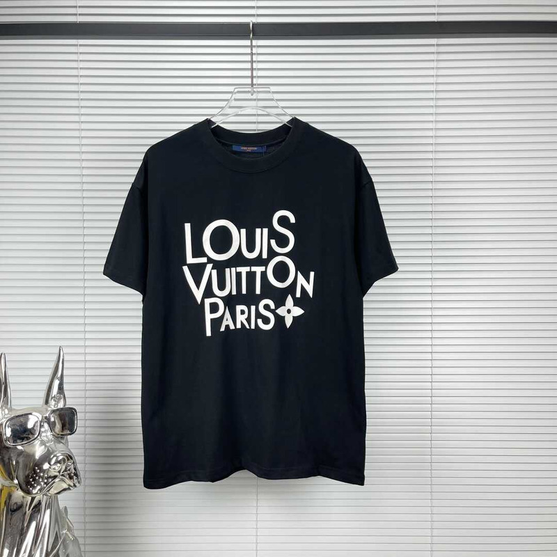 l**is V*t*n t-shirt black