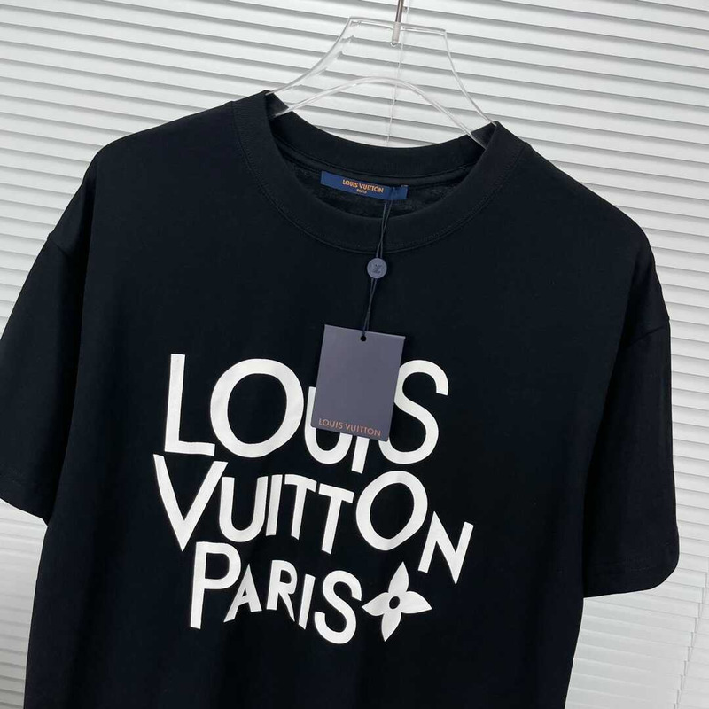 l**is V*t*n t-shirt black