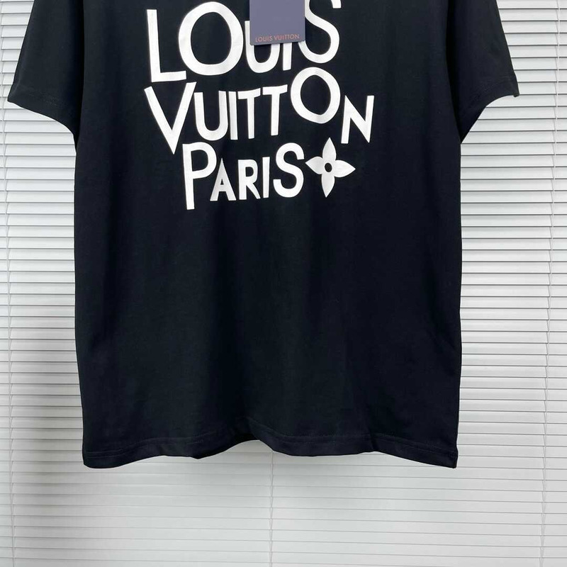 l**is V*t*n t-shirt black