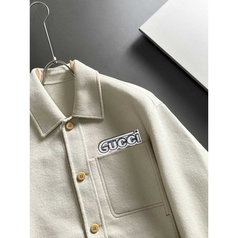 G*u*i button-up jacket with logo white