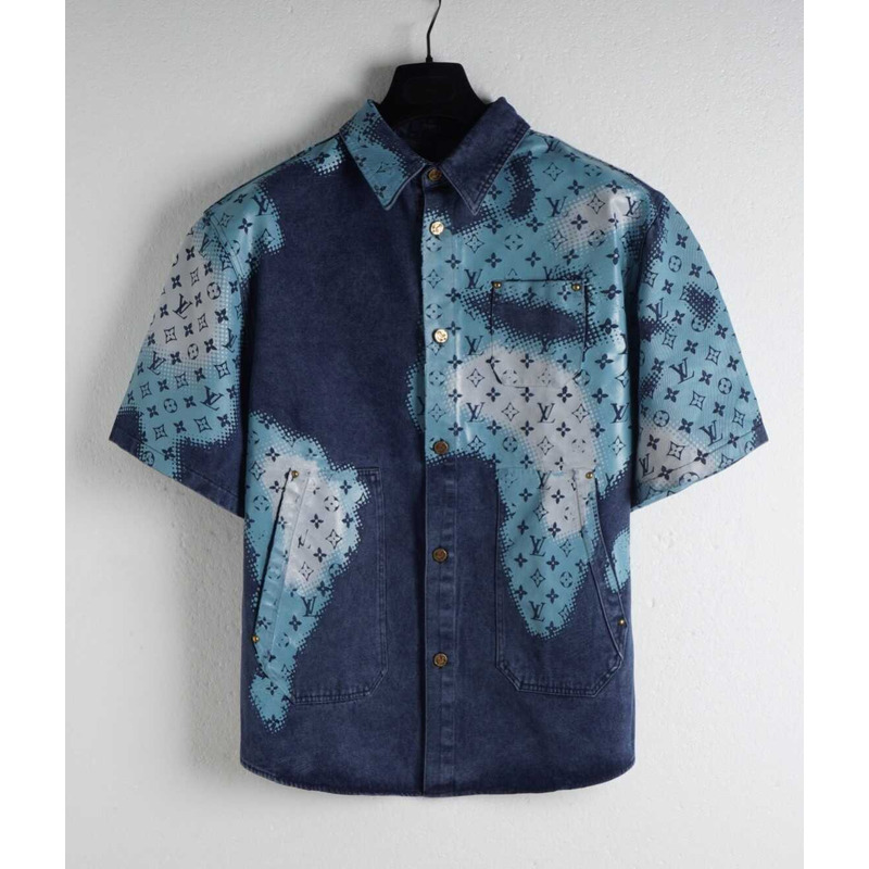 l**is V*t*n monogram short-sleeved denim overshirt