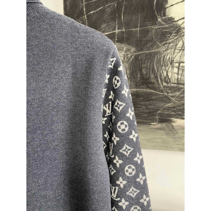 l**is V*t*n monogram mix cashmere crewneck grey