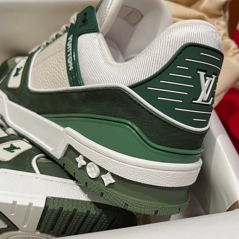 l**is V*t*n lv trainer sneaker green