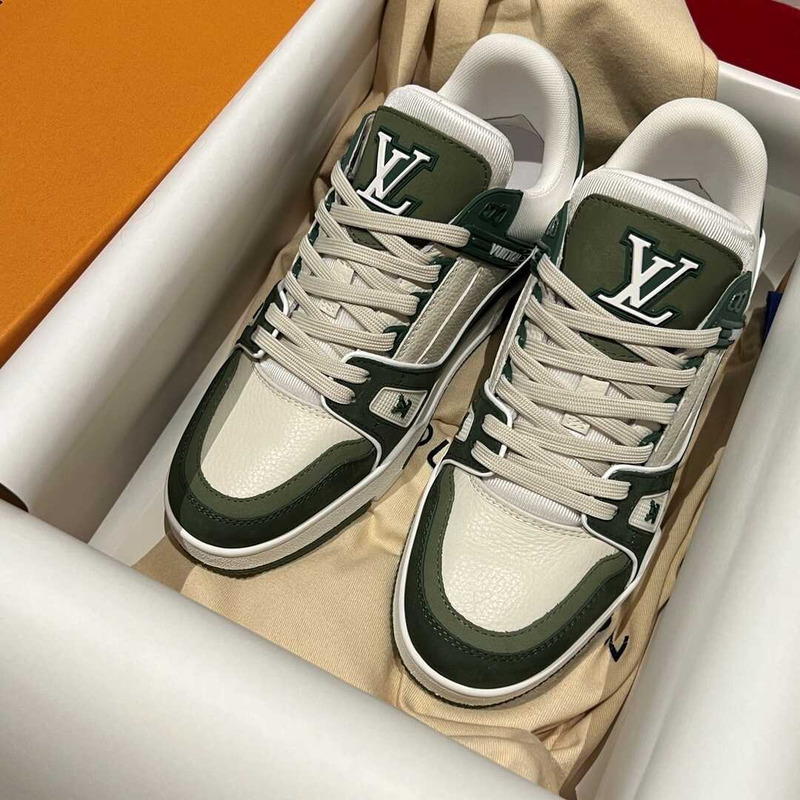 l**is V*t*n lv trainer sneaker green