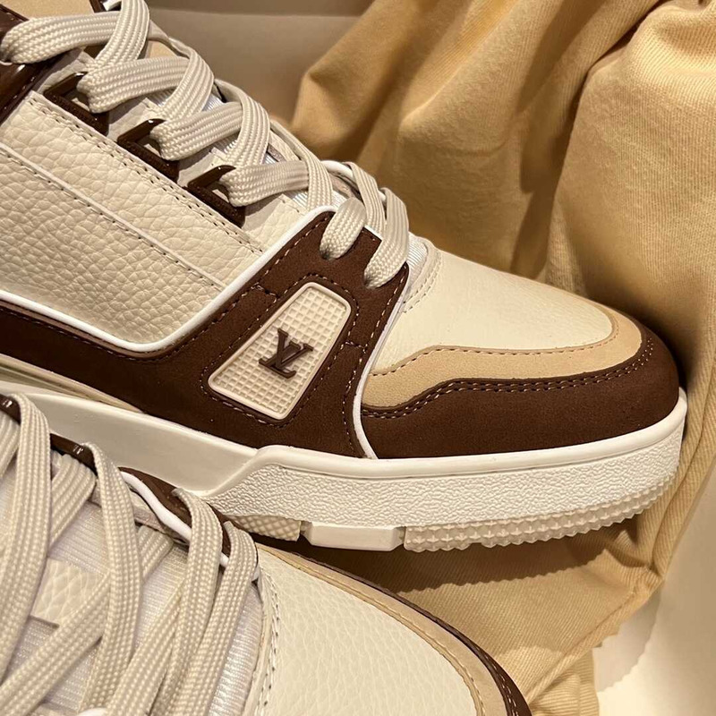 l**is V*t*n lv trainer sneaker dark brown