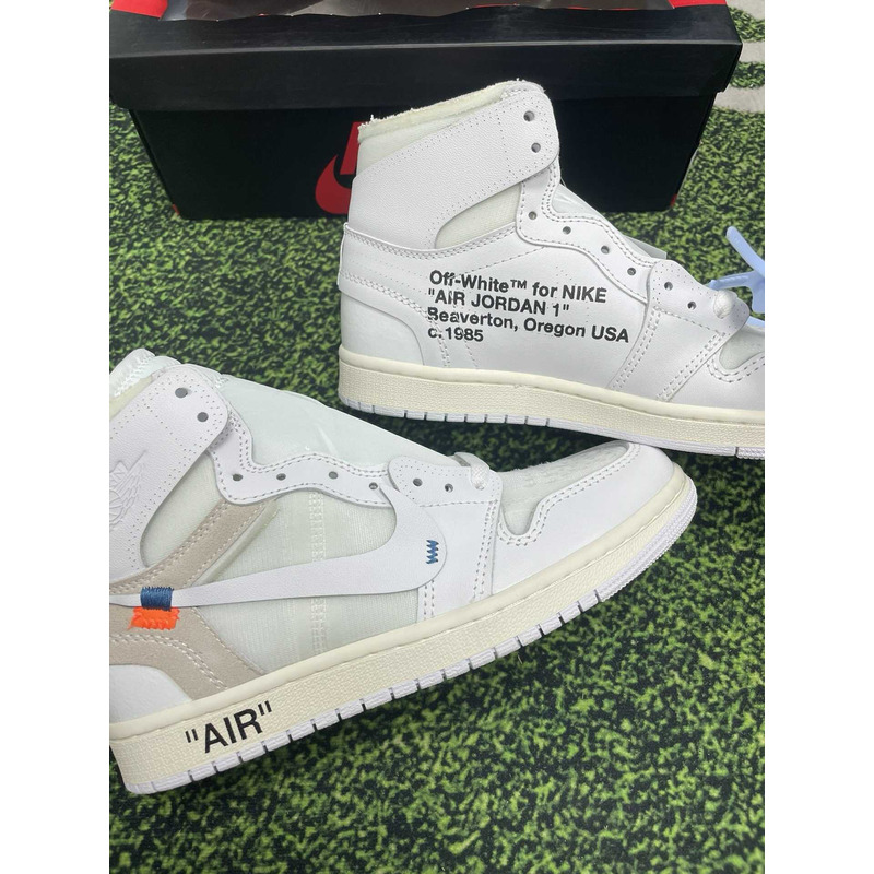 Air Jordan 1 x Off-White Retro High Top Sneaker White