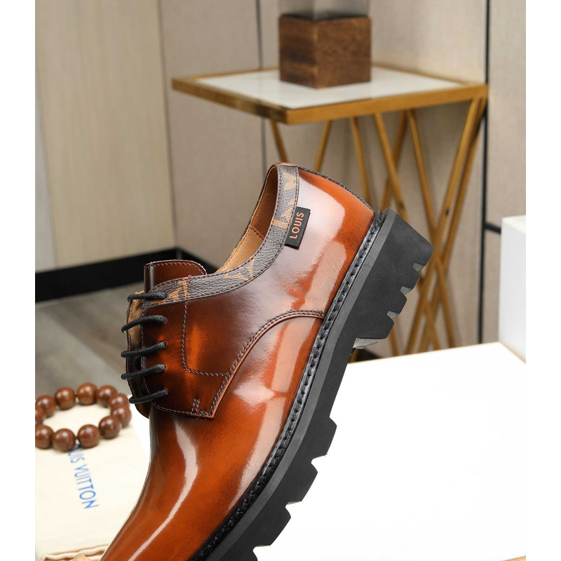 l**is V*t*n patent calf leather derby caramel