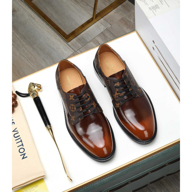 l**is V*t*n patent calf leather derby caramel