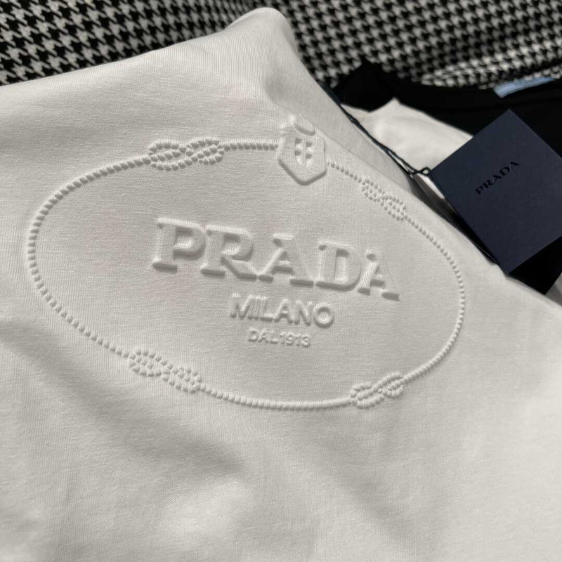 Pra*a logo printed t-shirt black