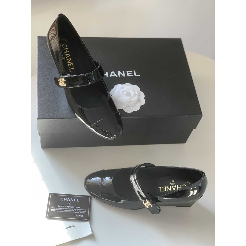 Ch*el mary janes patent calfskin & grosgrain black