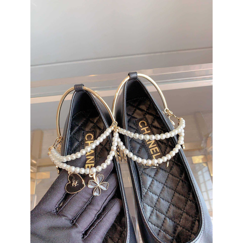 Ch*el mary jane leather and pearl black